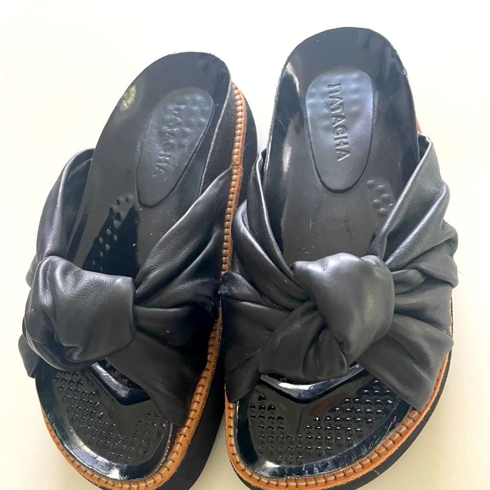 NATACHA BLACK PLATFORM SANDALS
